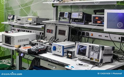 electronics lab instruments